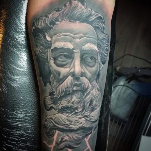 tattoo studio tenerife canary canarie spain spagna greek statue